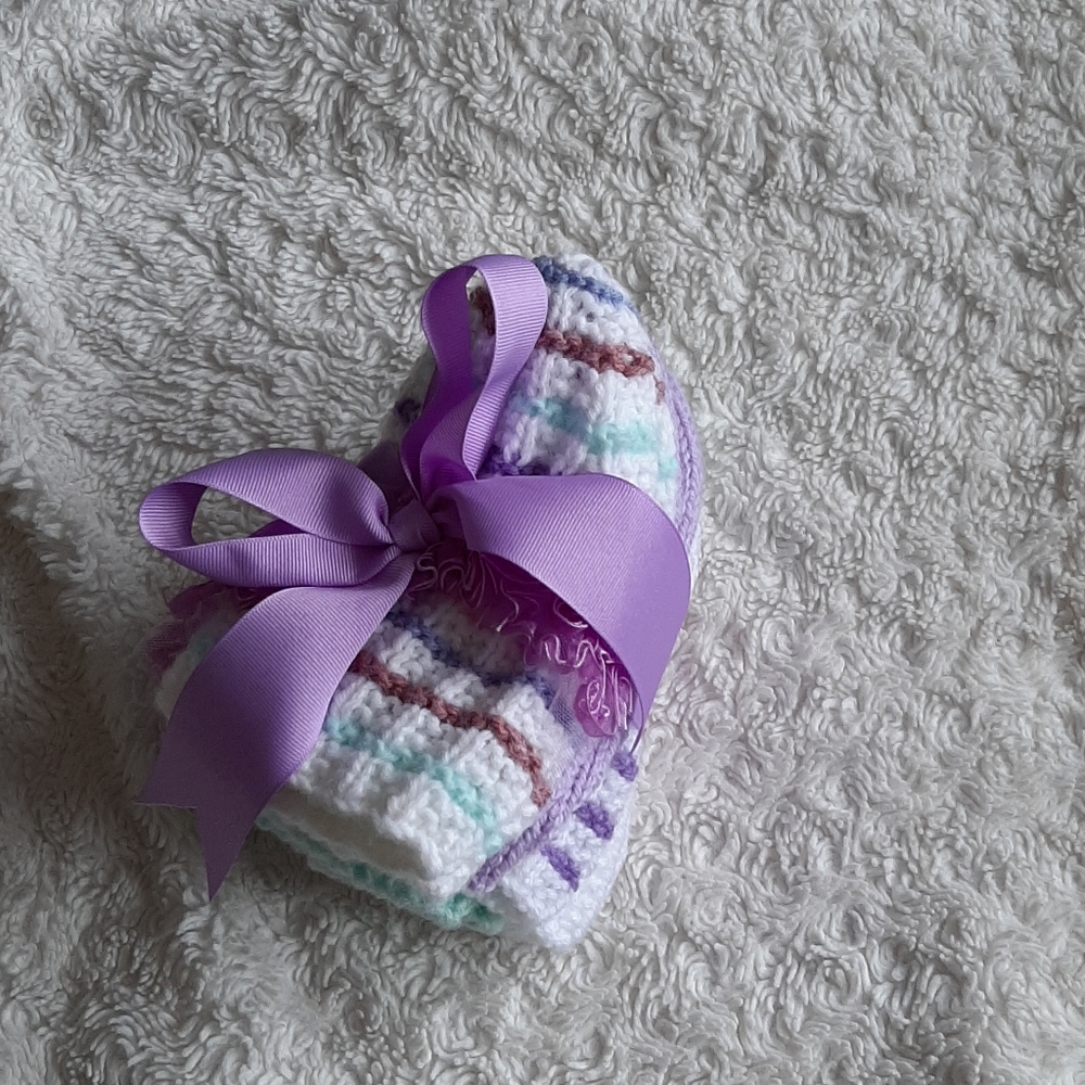 👶 NWOT - Bundle of 5 Handmade knitted hats for babies -  Different sizes - Picture 3 of 3